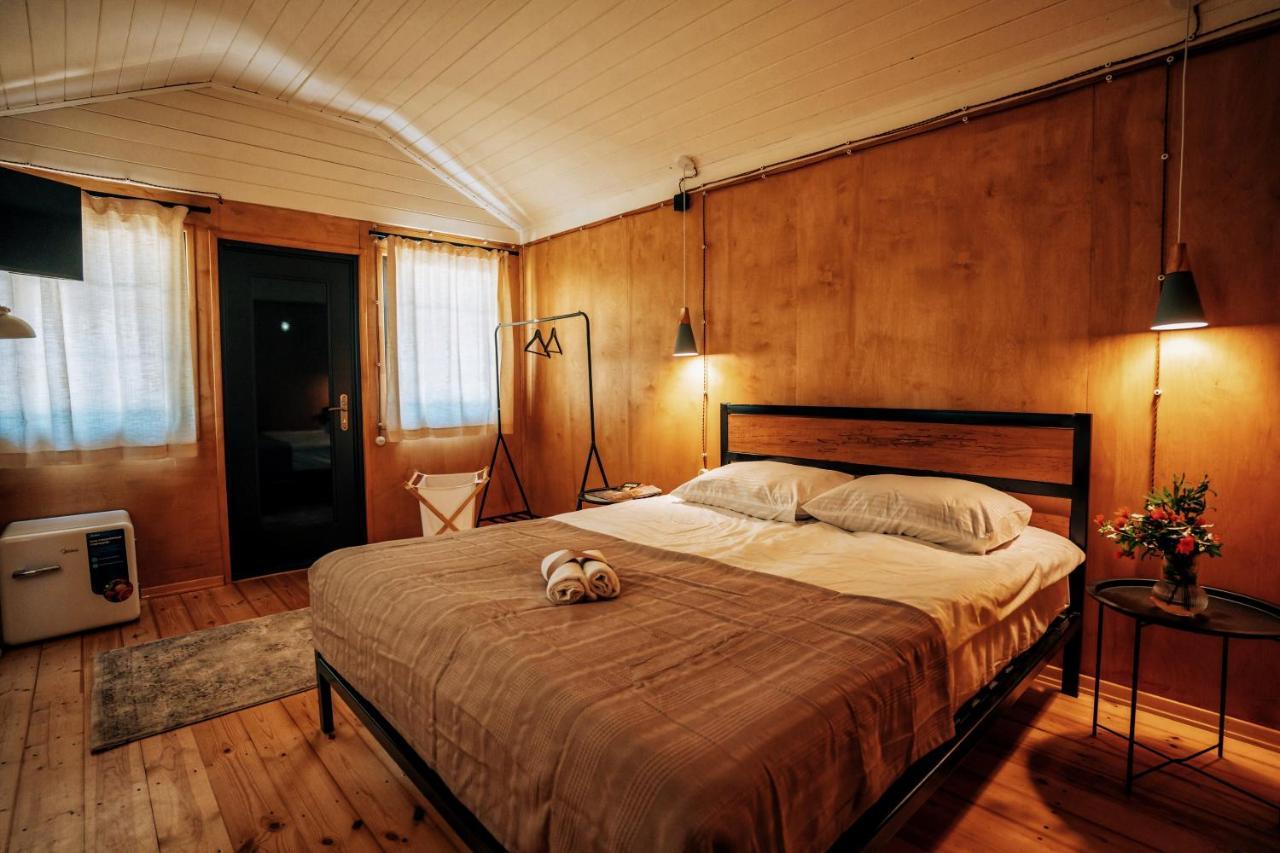 Hotel Brotseulebi Ambrolauri Esterno foto