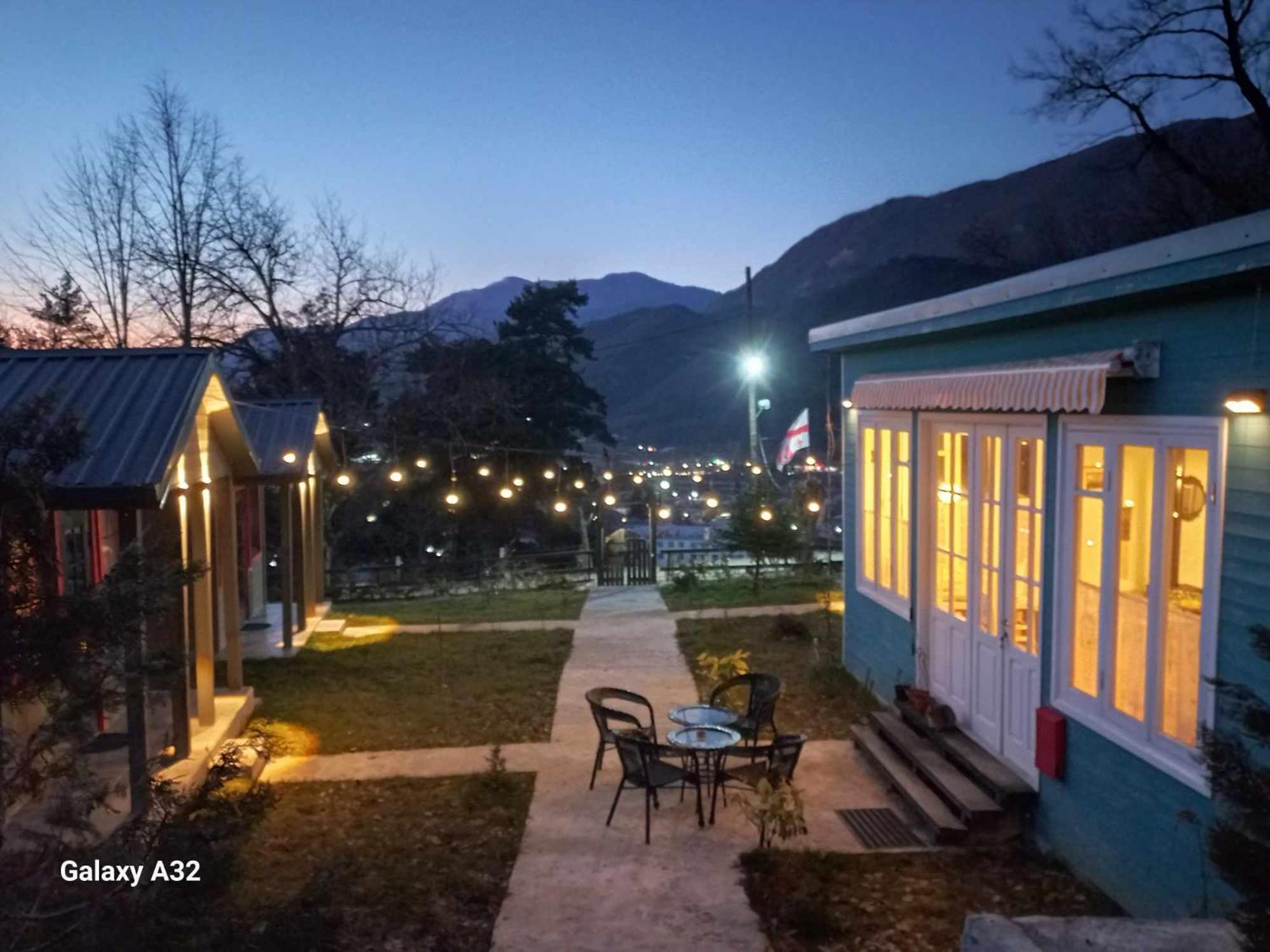 Hotel Brotseulebi Ambrolauri Esterno foto